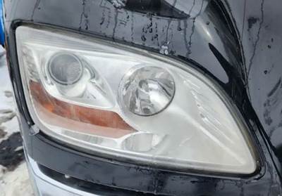 Peterbilt 579 Headlight Assembly