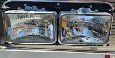 Pierce Saber Headlight Assembly