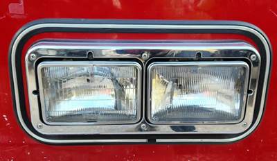 Seagrave Headlight Assembly for a 2006 Seagrave TT06DA