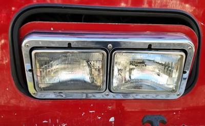 Seagrave Headlight Assembly for a 2006 Seagrave TT06DA