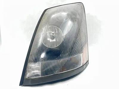 Volvo VNL Headlight Assembly