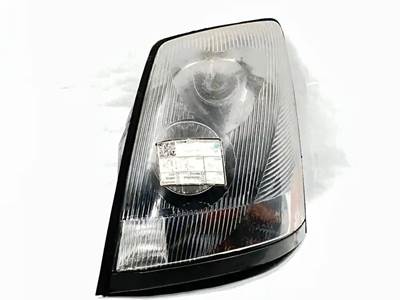 Volvo VNL Headlight Assembly