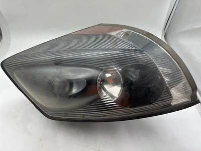 Volvo VNL Headlight Assembly