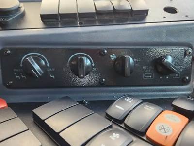 Blue Bird BB Conventional Heater / AC Temp Control