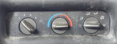 Chevrolet C8500 Heater / AC Temp Control