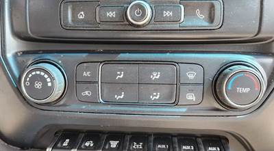 Chevrolet Silverado 6500HD Heater / AC Temp Control