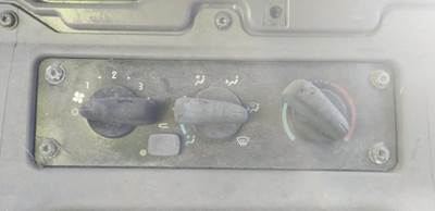 Freightliner 108SD Heater / AC Temp Control