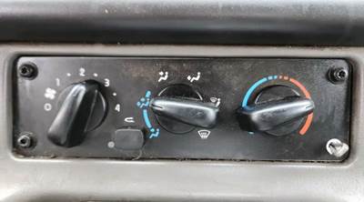 Freightliner 108SD Heater / AC Temp Control
