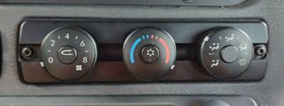 Freightliner Cascadia 113 Heater / AC Temp Control