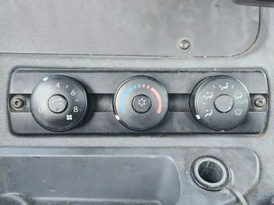 Freightliner Cascadia 113 Heater / AC Temp Control