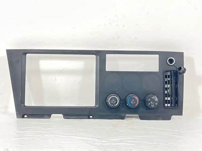 Freightliner Cascadia 116 Heater / AC Temp Control for a 2019 Freightliner Cascadia 116 Day Cab