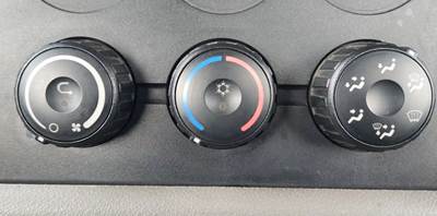 Freightliner Cascadia 116 Heater / AC Temp Control for a 2020 Freightliner Cascadia 116 Day Cab