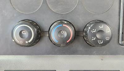 Used 2019 Freightliner Cascadia 116 Day Cab Temperature Control Assembly