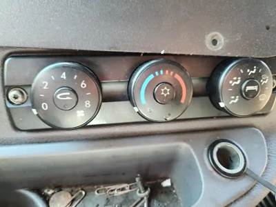 Freightliner Cascadia 125 Heater / AC Temp Control
