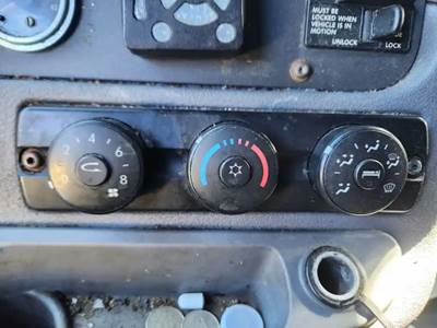 Freightliner Cascadia 125 Heater / AC Temp Control