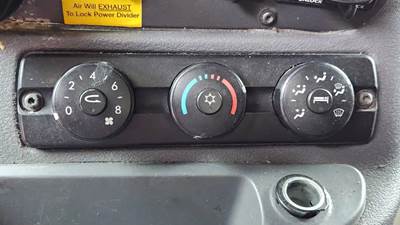 Freightliner Cascadia 125 Heater / AC Temp Control