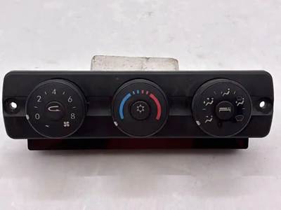 Used 2012 Freightliner Cascadia 125 Heater / AC Temperature Control Assembly