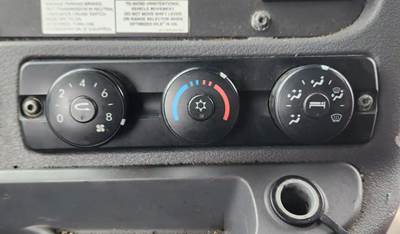 Used 2018 Freightliner Cascadia 125 Temperature Control Assembly