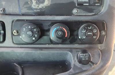 Freightliner Cascadia 125 Heater / AC Temp Control