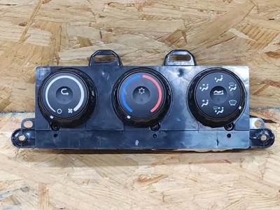 Freightliner Cascadia 126 Heater / AC Temp Control