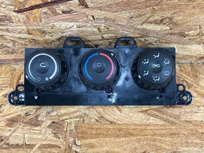 Freightliner Cascadia 126 Heater / AC Temp Control