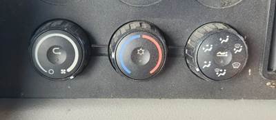 Freightliner Cascadia 126 Heater / AC Temp Control