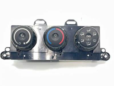 Freightliner Cascadia 126 Heater / AC Temp Control