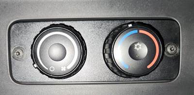 Freightliner Cascadia 126 Heater / AC Temp Control