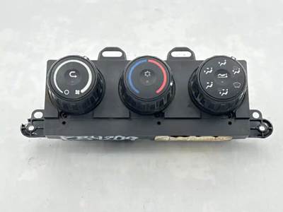 Freightliner Cascadia 126 Heater / AC Temp Control