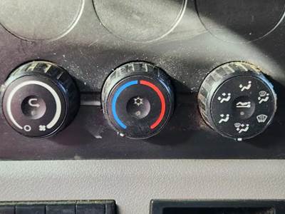 Freightliner Cascadia 126 Heater / AC Temp Control
