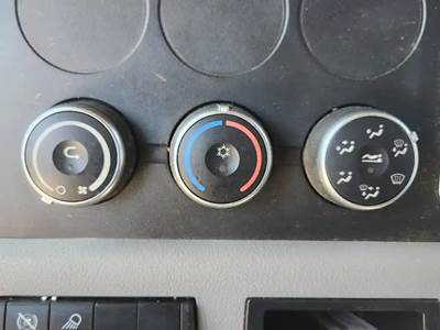 Freightliner Cascadia 126 Heater / AC Temp Control