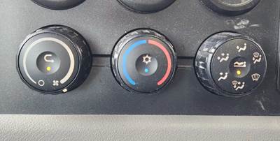 Freightliner Cascadia 126 Heater / AC Temp Control