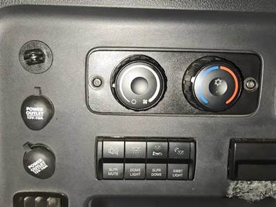 Freightliner Cascadia 126 Heater / AC Temp Control