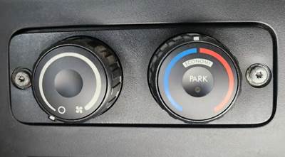 Freightliner Cascadia 126 Heater / AC Temp Control