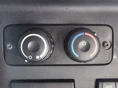 Freightliner Cascadia 126 Heater / AC Temp Control