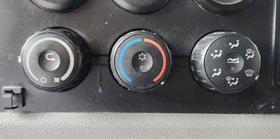 2021 Freightliner Cascadia 126 Heater / AC Temperature Control Assembly