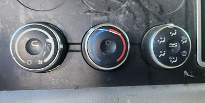 Used 2021 Freightliner Cascadia 126 Temperature Control Assembly with Sleeper Control