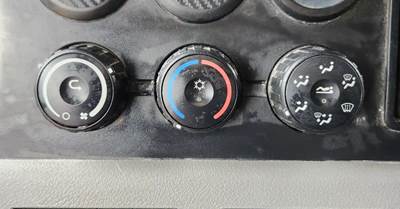2022 Freightliner Cascadia 126 Sleeper Heater / AC Temperature Control Assembly