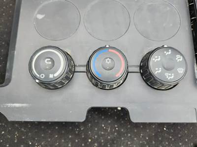 Used 2024 Freightliner Cascadia 126 Temperature Control Assembly, Part # A22-73670-002