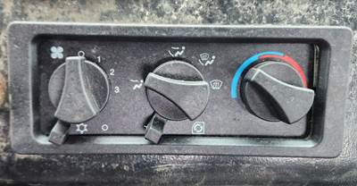 Freightliner FL112 Heater / AC Temp Control
