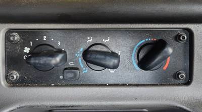 Freightliner M2 106 Heater / AC Temp Control