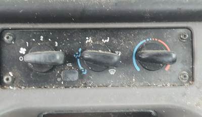 Freightliner M2 106 Heater / AC Temp Control