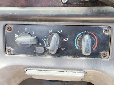 Freightliner M2 106 Heater / AC Temp Control