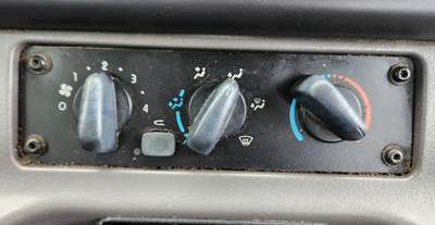 Freightliner M2 106 Heater / AC Temp Control