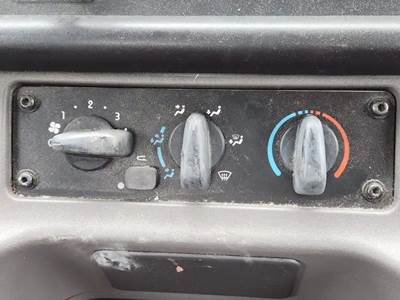 Freightliner M2 106 Heater / AC Temp Control