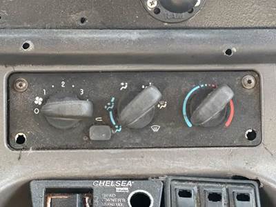 Freightliner M2 106 Heater / AC Temp Control