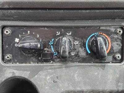 Freightliner M2 106 Heater / AC Temp Control