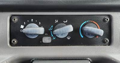 Freightliner M2 106 Heater / AC Temp Control