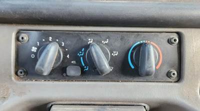 Used 2005 Freightliner M2 106 Temperature Control Assembly
