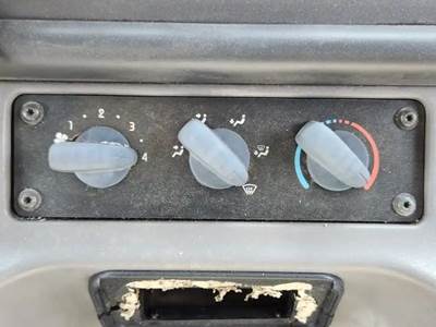 2005 Freightliner M2 106 Heater/AC Temperature Control Assembly